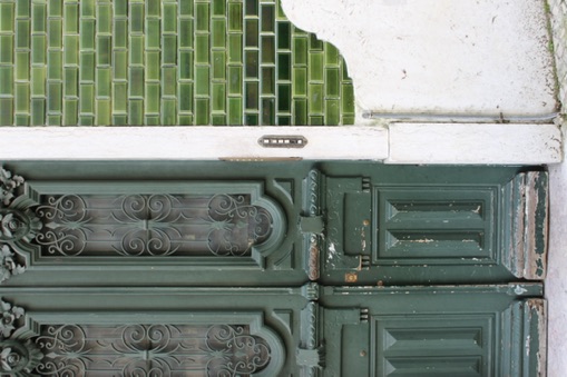 8d25052b-2452-42c2-9b53-aa550e104ce2