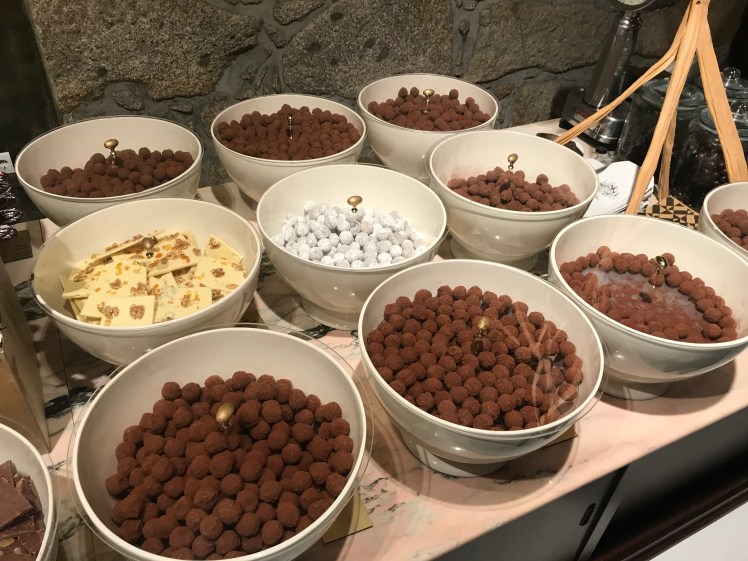 FFCEFA8B-FD96-4F90-8A83-1E2C06E0006D